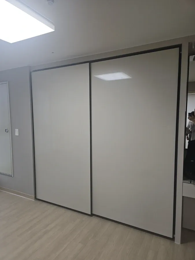 슬라이딩도어 대표 참고 이미지