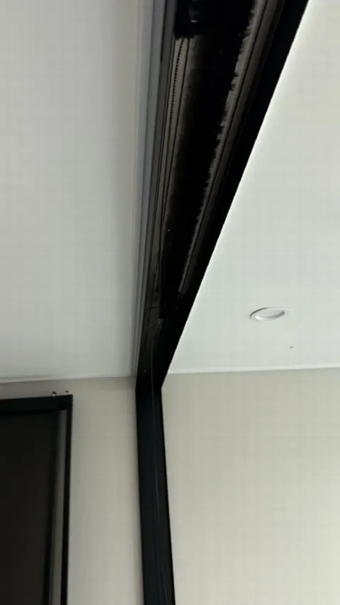 슬라이딩도어 레일 디테일 참고 이미지